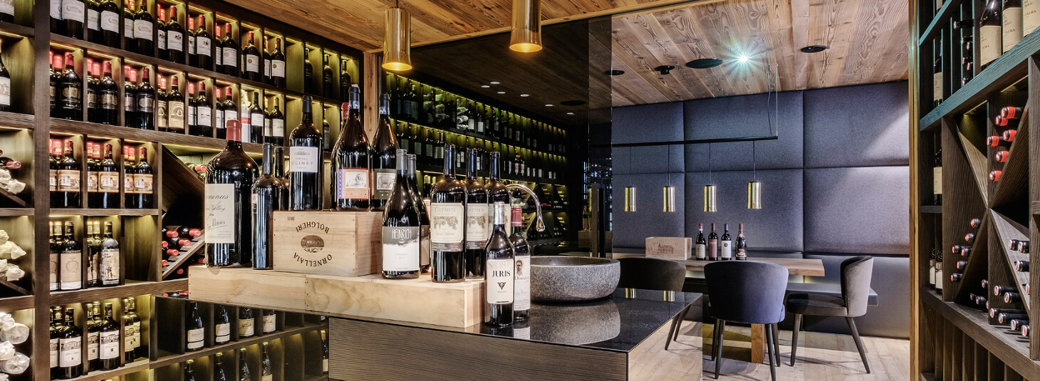 Weinkeller im Hotel Severin*s – The Alpine Retreat in Lech Weinkeller im Severins Hotel in Lech